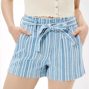 American Eagle Paperbag Denim Mom Shorts Size 6